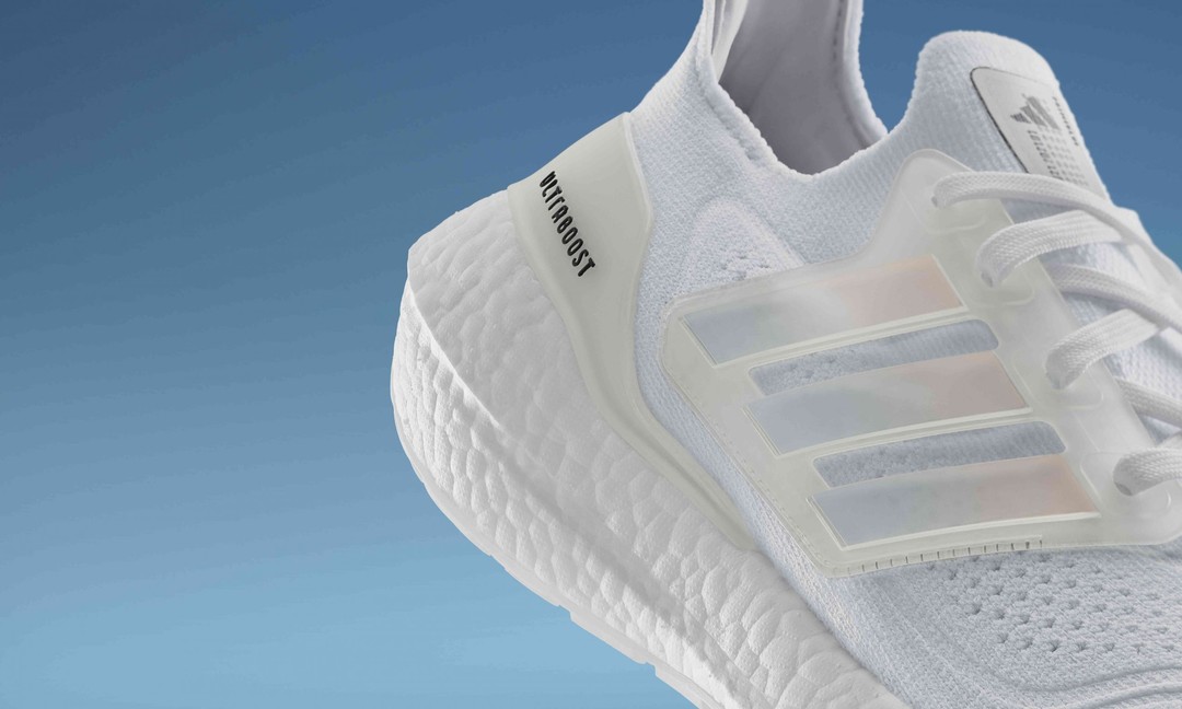 跑圈常青树新款：adidas 阿迪达斯 ULTRABOOST 21 跑鞋