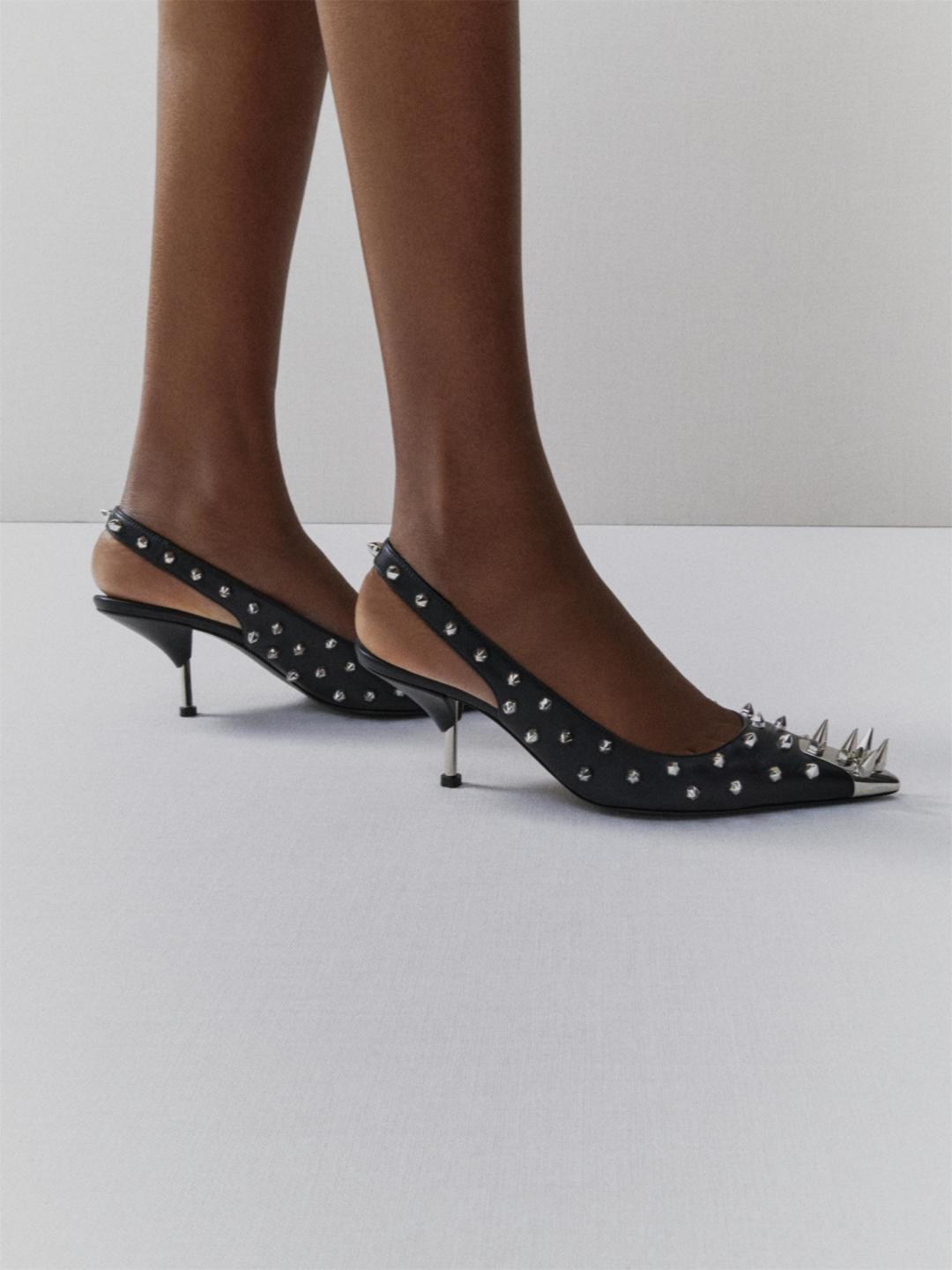 礼物vol16高跟鞋到底有多霸气来看看alexandermcqueenpunk饰钉高跟鞋