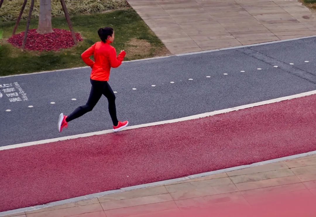 进阶跑者的长距离新宠hokaoneonecarbonx2赢在哪里