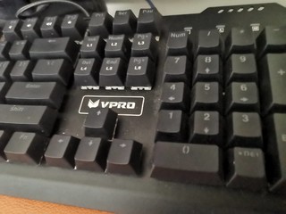 雷柏机械键盘