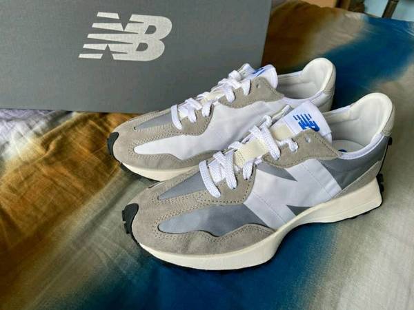 New Balance中性款327 灰白
