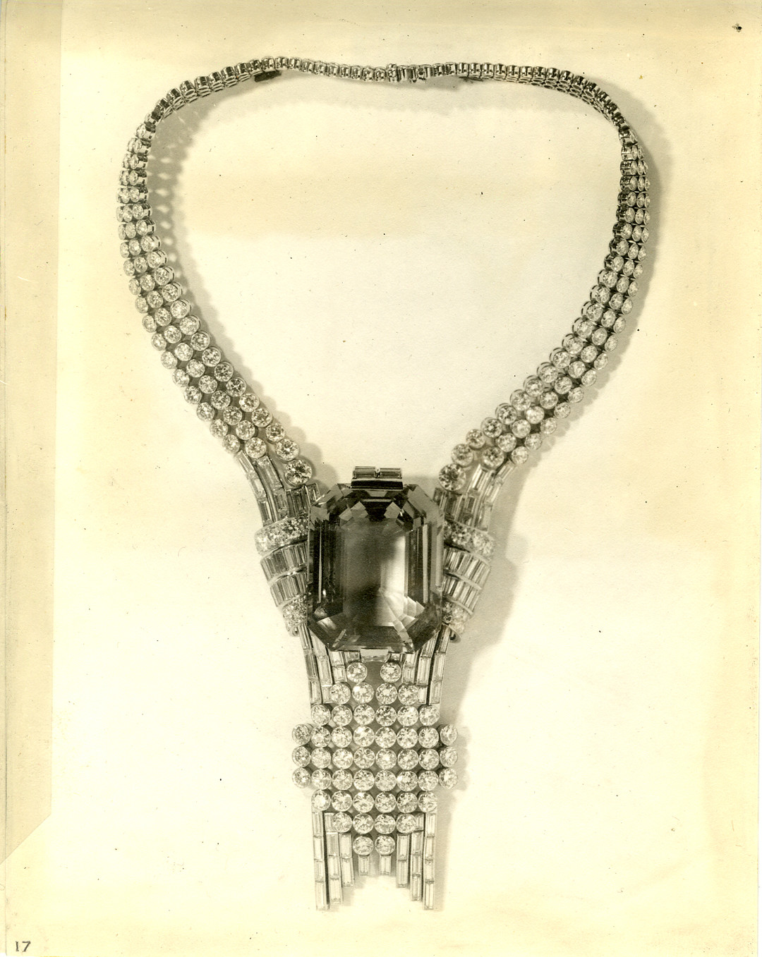 奢品鉴赏｜蒂芙尼用80克拉美钻，重新演绎1939年的古董典藏之作
