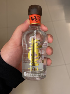 唯一一款董香型白酒，54°董酒非白标