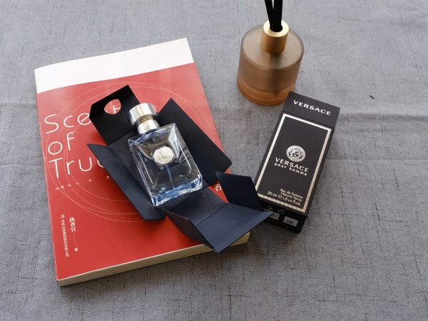 范思哲“斩女香”