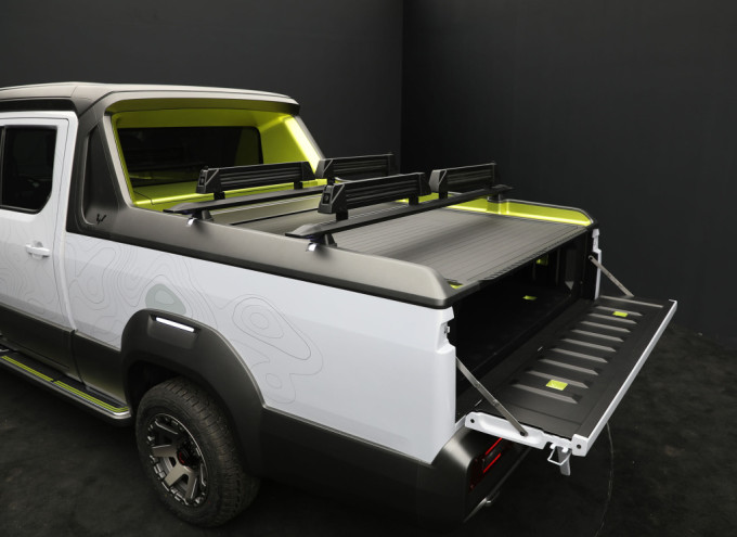 新车速递五菱皮卡征途开启盲订自带官方改装件造型超炫酷