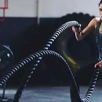 爱健身 篇三十六：10个战绳训练动作，比波比跳还减脂的有氧运动！