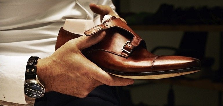 意大利奢侈鞋履品牌Santoni入驻天猫，让你看看手工制鞋到底有多美