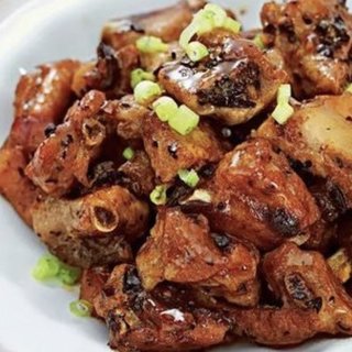 煎饺子、葱油鸡、鼓汁排骨...只要一个电饭煲，就能搞定多种美味