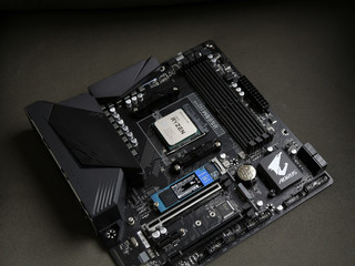 技嘉B550m aorus pro主板