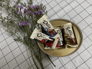 超值年货——3种口味的德芙巧克力