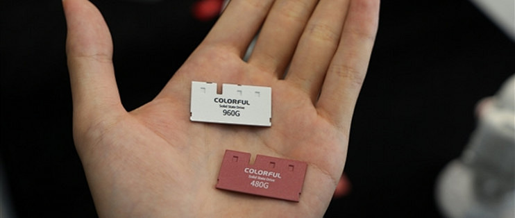 七彩虹正式发布sl500 mini ssd迷你固态硬盘和"火神"内存