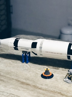 乐高 21309 土星五5号运载火箭 