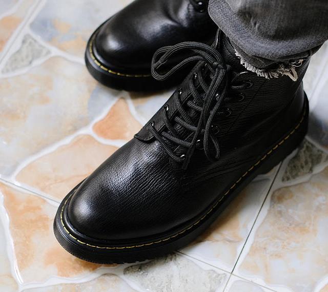 129元入手的森达马丁靴怎么样？开箱细节告诉你