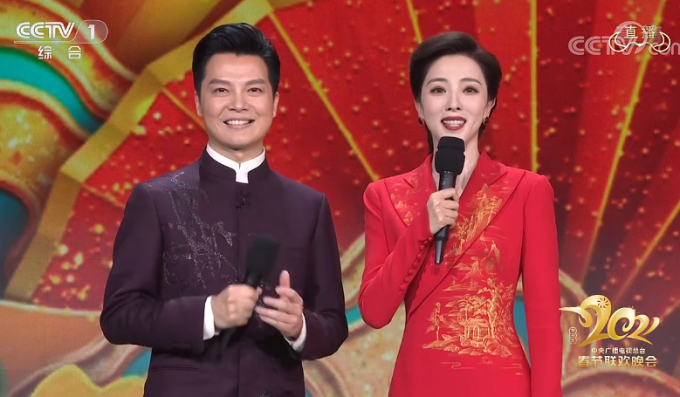 春晚李思思的腰、倪妮的腿再上热搜,台前的惊艳四座是背后看不见的自律!