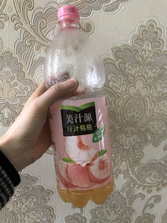 新年送礼-美汁源汁汁桃桃饮料