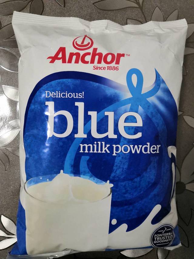 高品质安佳成人奶粉