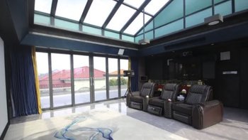 【家庭影院方案】​顺德龙江：7.1.2阳光房空中影院+全宅智能，新颖且独特的视听体验