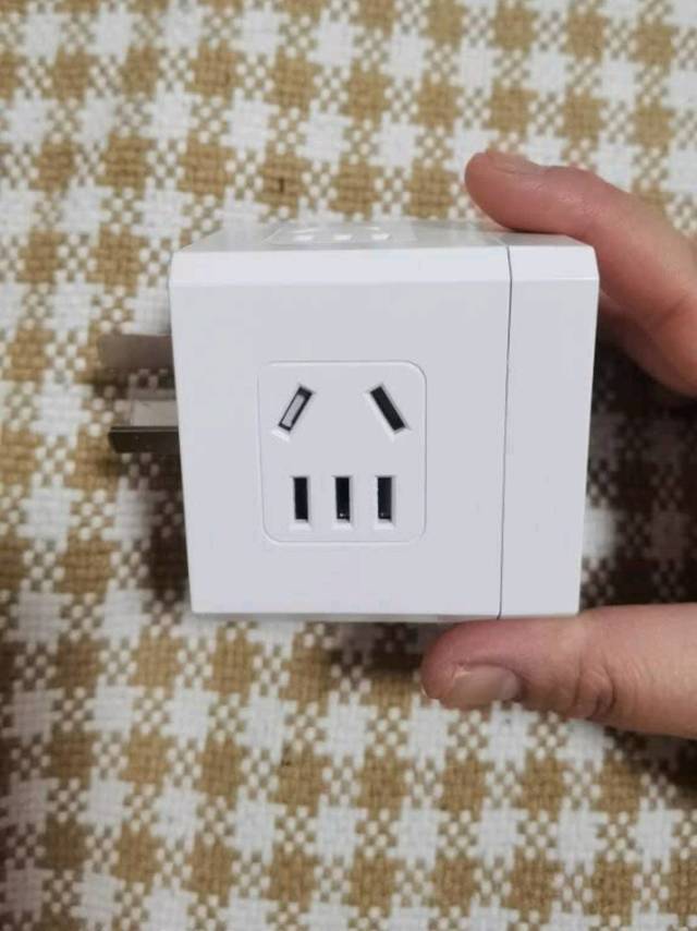 英特曼魔方插座