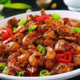 大盘鸡凭啥代表新疆菜？