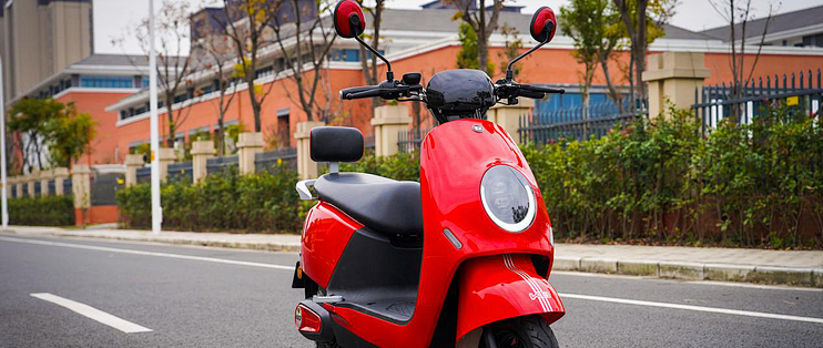 都市通勤好工具高性价比的明星同款小刀电动车k8