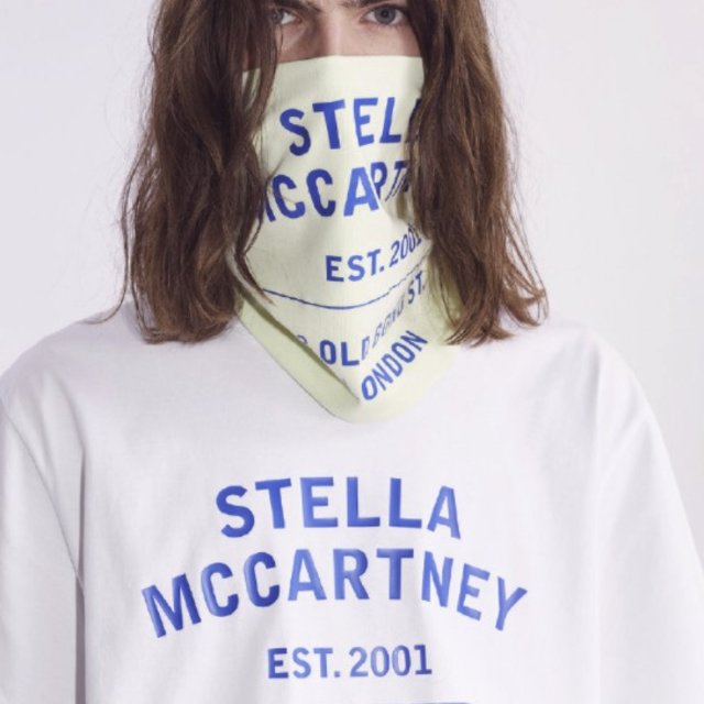 奈良美智x Stella McCartney首个时尚联名，邪恶可爱的无性别系列 