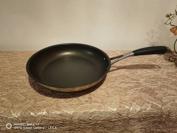 双立人煎锅真的一点都不粘锅。