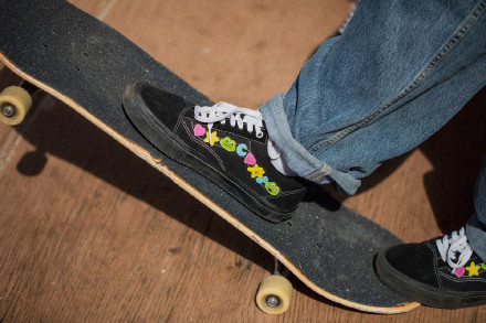 两大滑板品牌 VANS 与 Frog Skateboards 携手，带来全新联乘系列