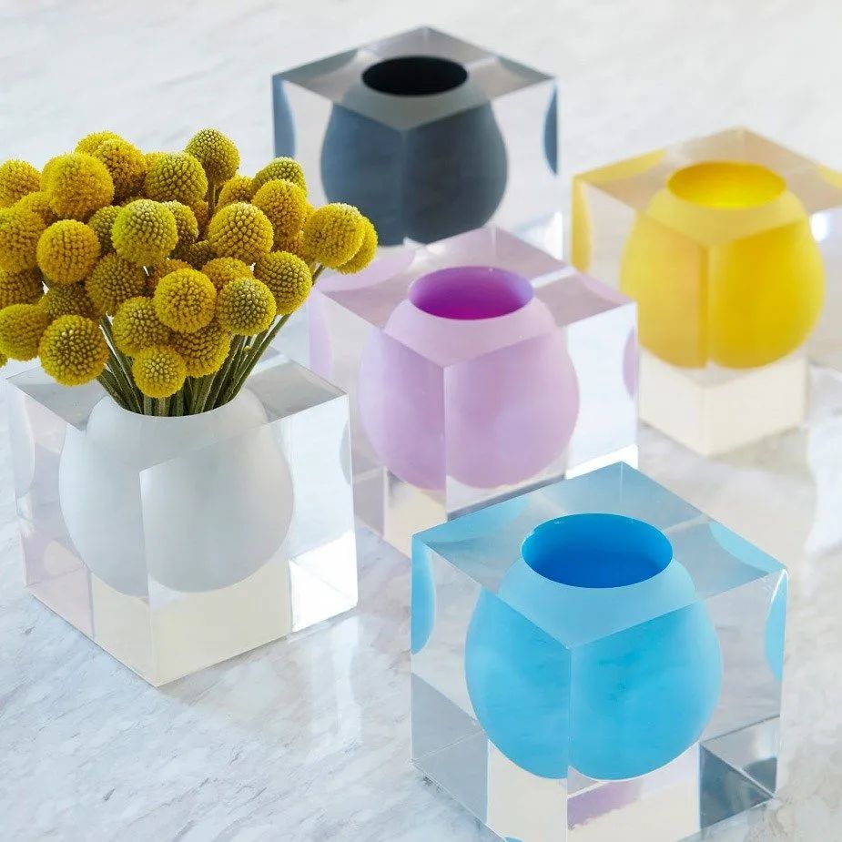 你以为花瓶只是为了插花？这二十款有颜有灵魂的花瓶给你答案！