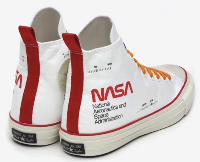 美国航天局NASA x 匡威联名帆布鞋谍照泄露，这岂不是要上天？