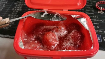 吃货 篇一：拼多多助农计划（一）丹东冰点草莓