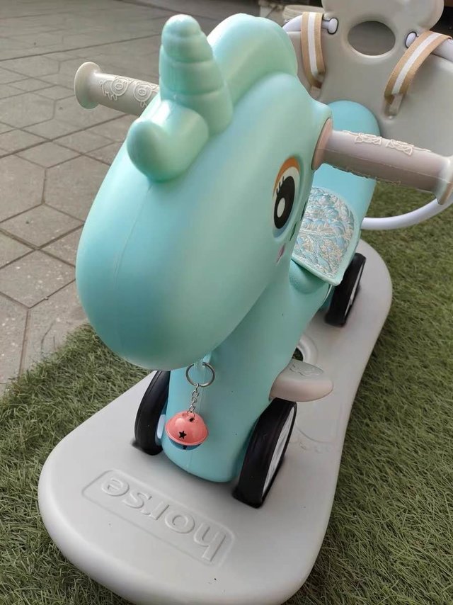 可以从2岁玩到8岁的神器，摇摇木马