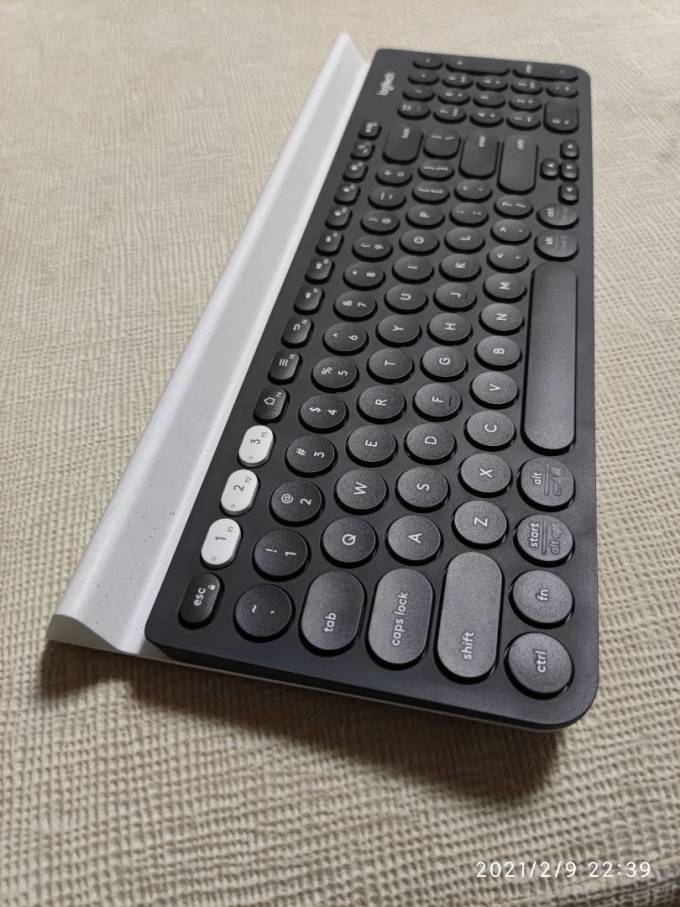 手感超赞的薄膜键盘罗技k780