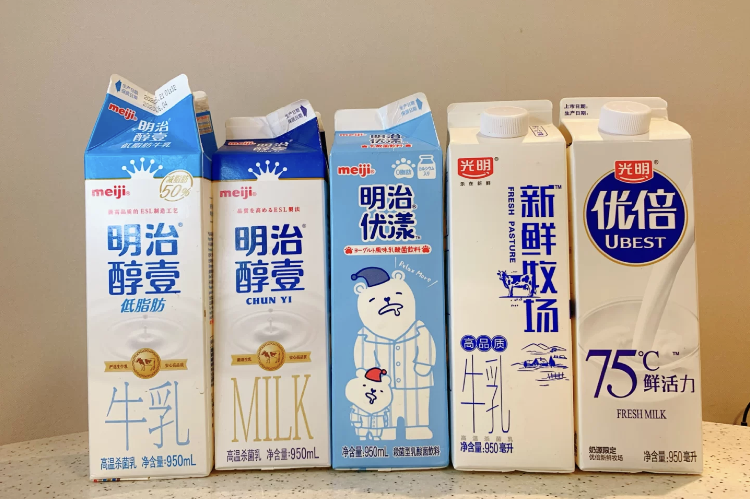 宝宝1岁后该喝哪种牛奶？超全面的挑选准则来啦