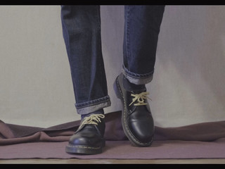 老挝产 Dr. Martens 1461