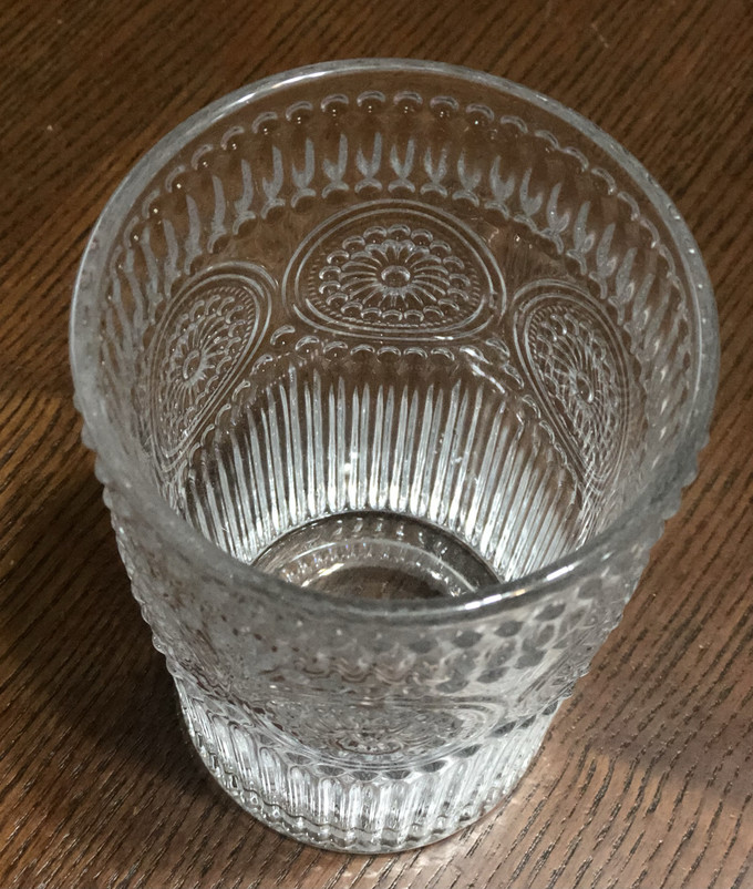 玻璃杯