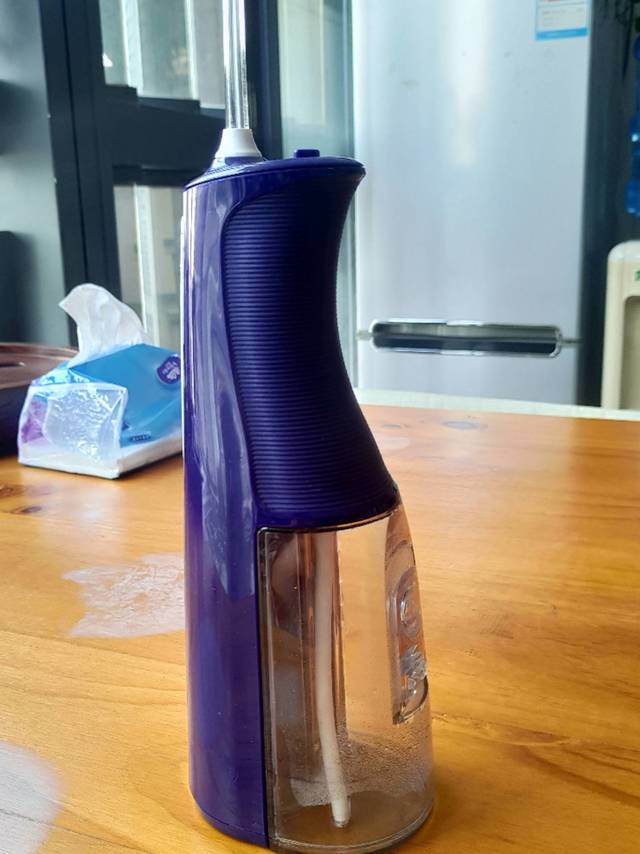 颜值爆表的冲牙器