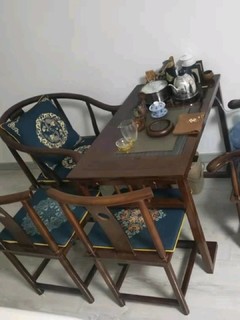 古韵十足的实木茶桌