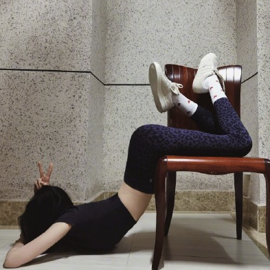 火爆全网的漫画腰挑战，究竟是什么梗？