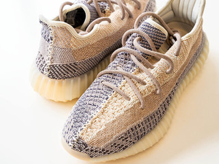 原价的Yeezy 350V2灰珍珠，真香