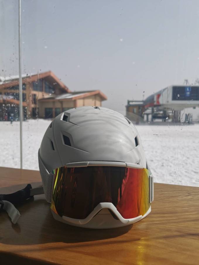 smiths滑雪头盔怎么样 白头盔配白眼镜白好看_什么值得买