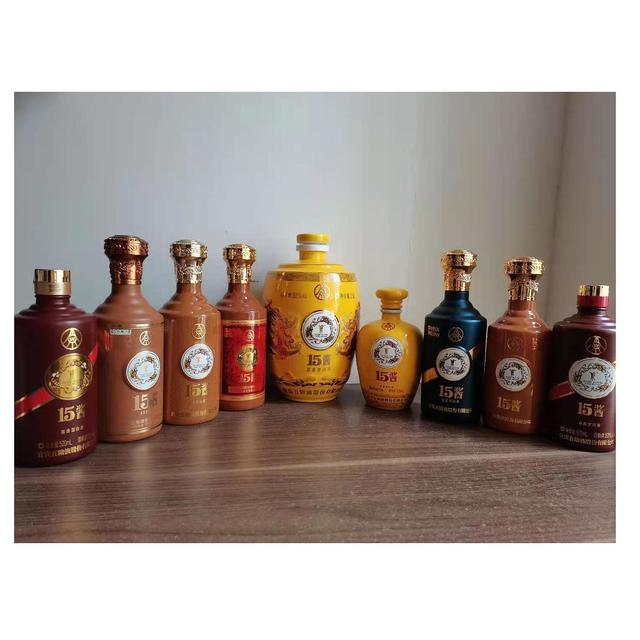 Wuliangye 五粮液 500ml 15年五糧液 500ML 52度/ Wuliangye 15 Years 52% 500ML