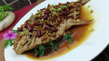 古老的鲁菜烹饪技术，成就的经典美味，这才是鲳鱼真正经典做法