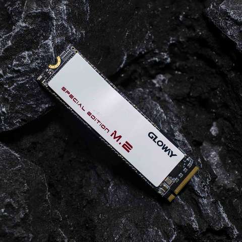 纯国产NVMe SSD硬盘正在崛起，低价高性能的光威骁将