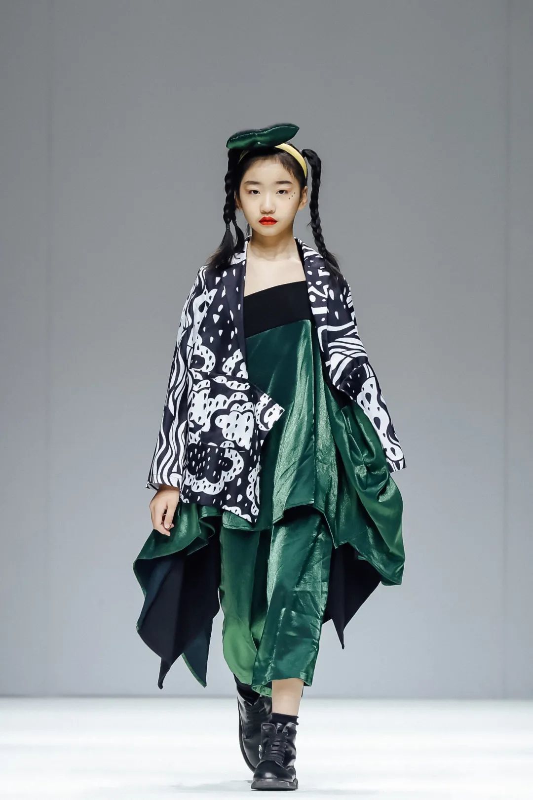 触及时尚内核，激活焕新势能 ——AW21中国国际时装周乘势而起