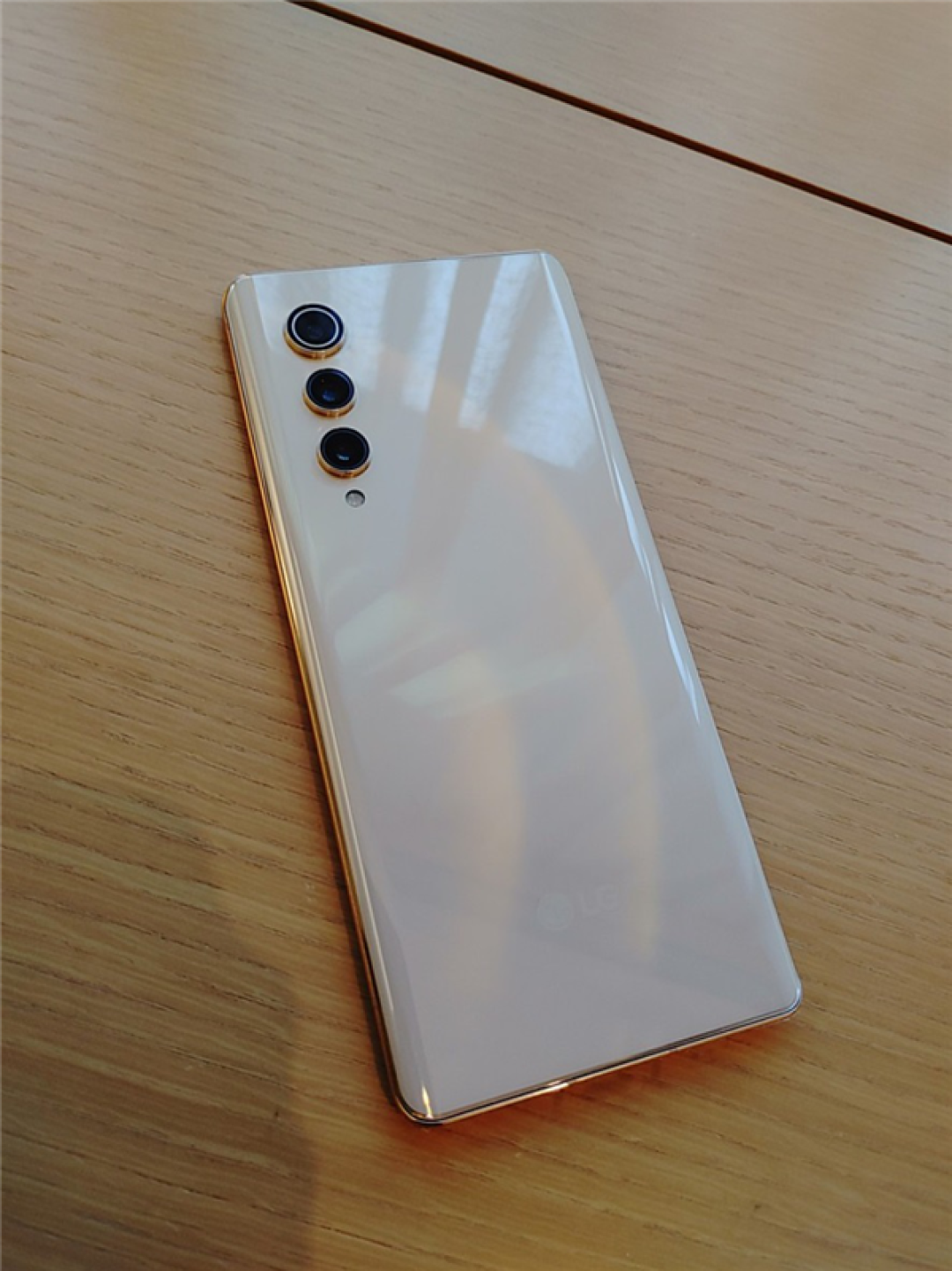 最后的旗舰:lg v70真机照曝光