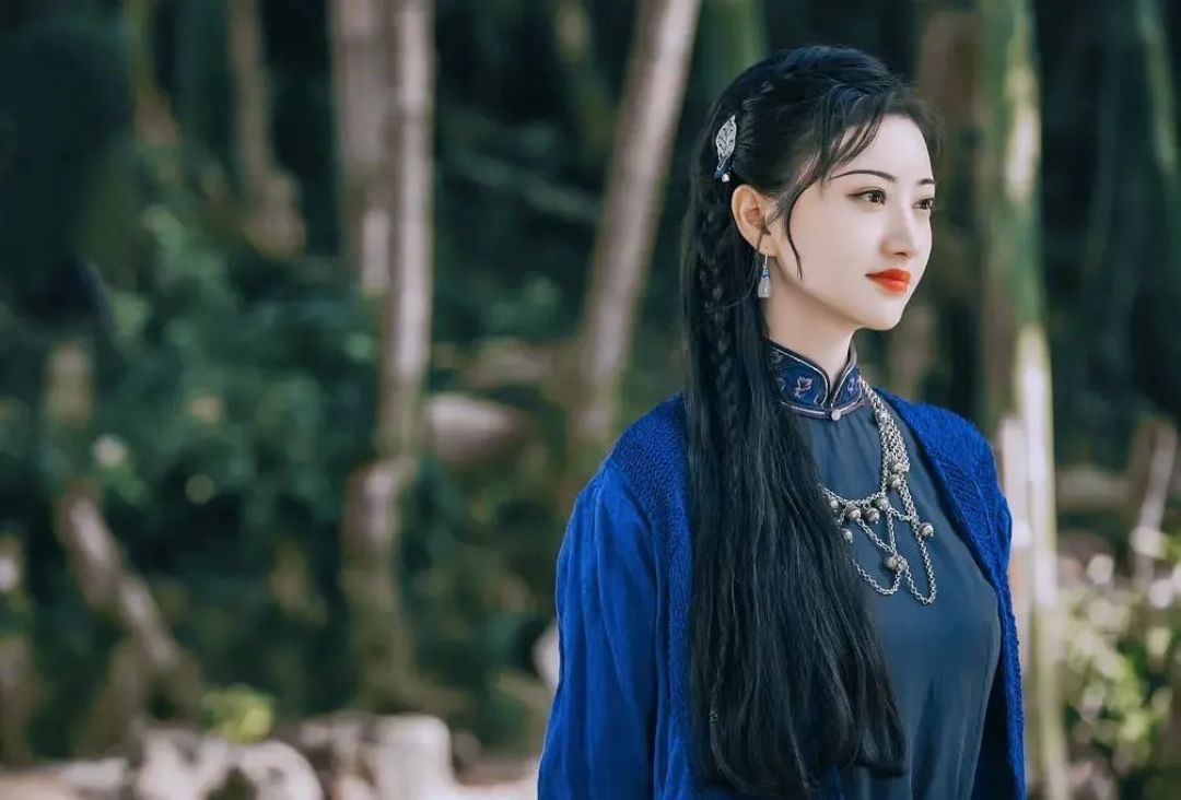 司藤的古风造型很美,把中国风放在当代你会穿吗?