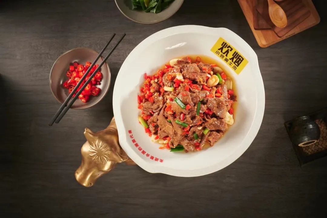 从地方口味到大众口味，“无辣不欢”的湘菜能闯进上海吗？