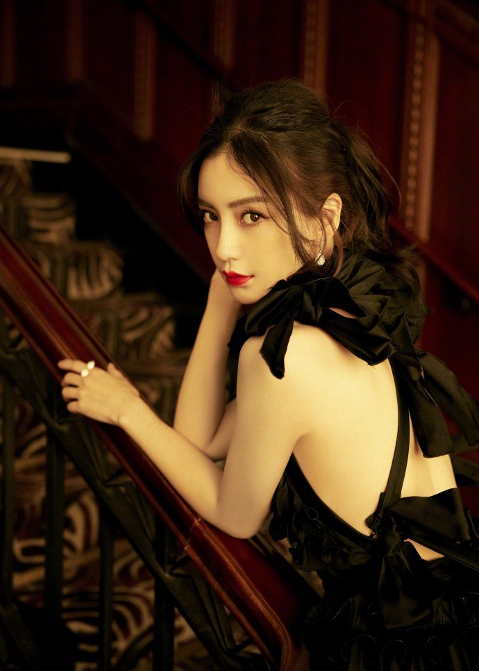 红毯造型明星“争艳”，刘诗诗、倪妮、Angelababy...你最喜欢谁？