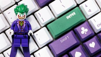 老房的书房 篇七：小丑大战正义联盟，铝厂IQUNIX Joker机械键盘上手