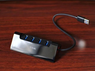 用USB HUB来拓展桌面上的接口吧！